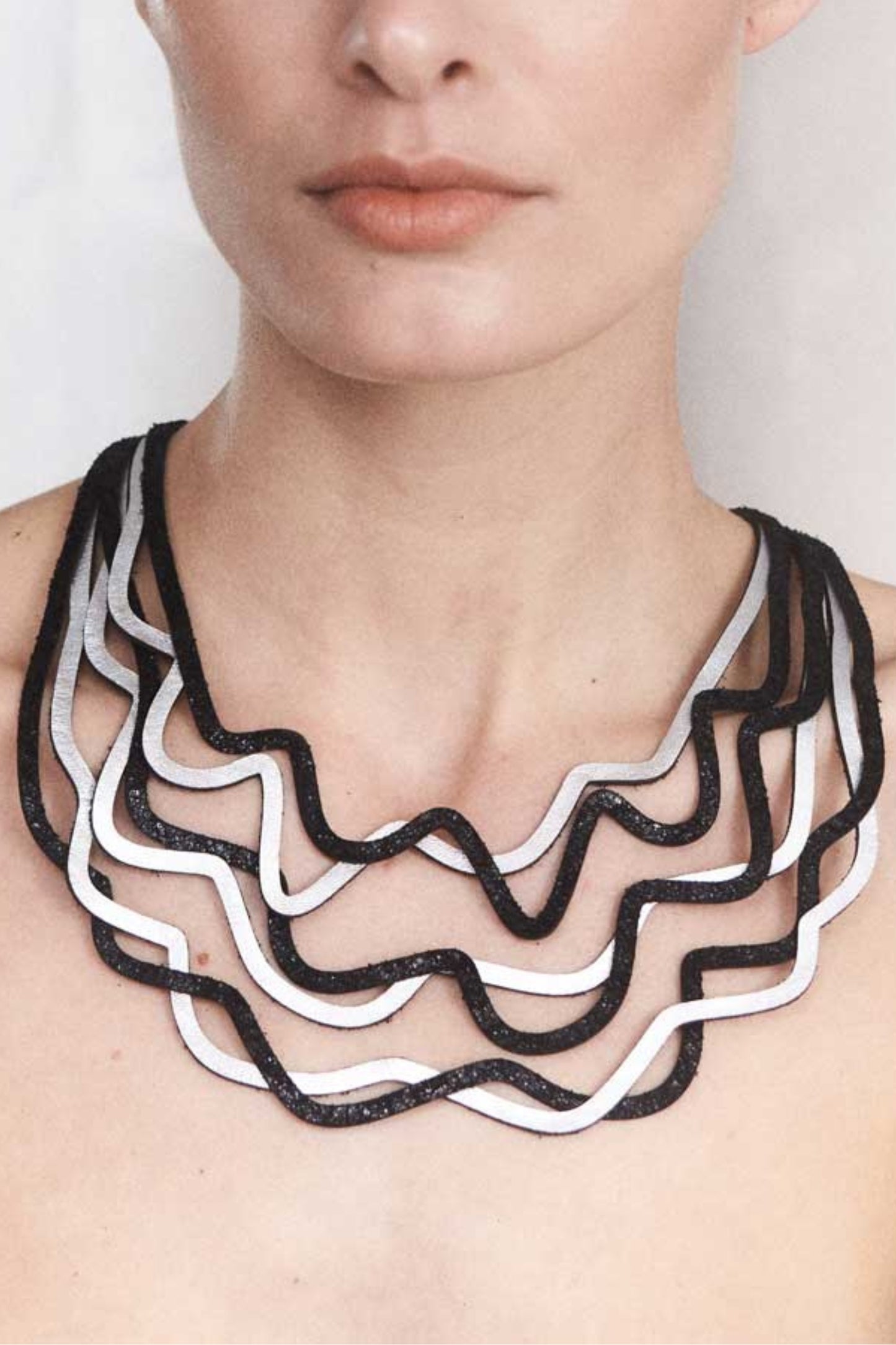 Curves Duo Necklace - Silver+Black