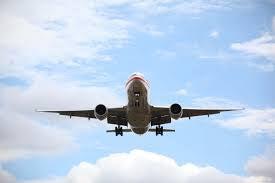 5 Tips For Traveling Lightweight by La Maison Victor