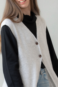 Long Knit Vest w/Pockets – Echo Verde - Helene Clarkson Design