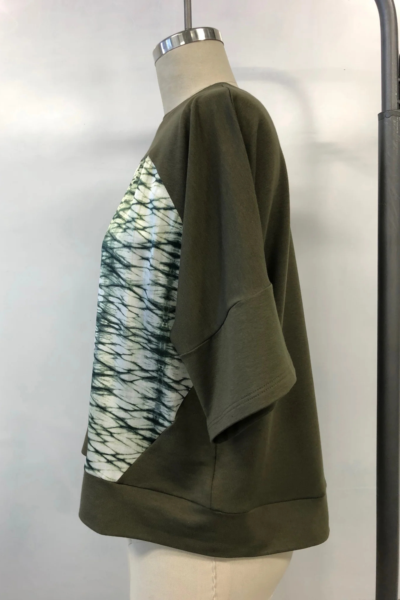 Short Sleeve Silk T-Shirt Shibori Fatigue - Helene Clarkson Design