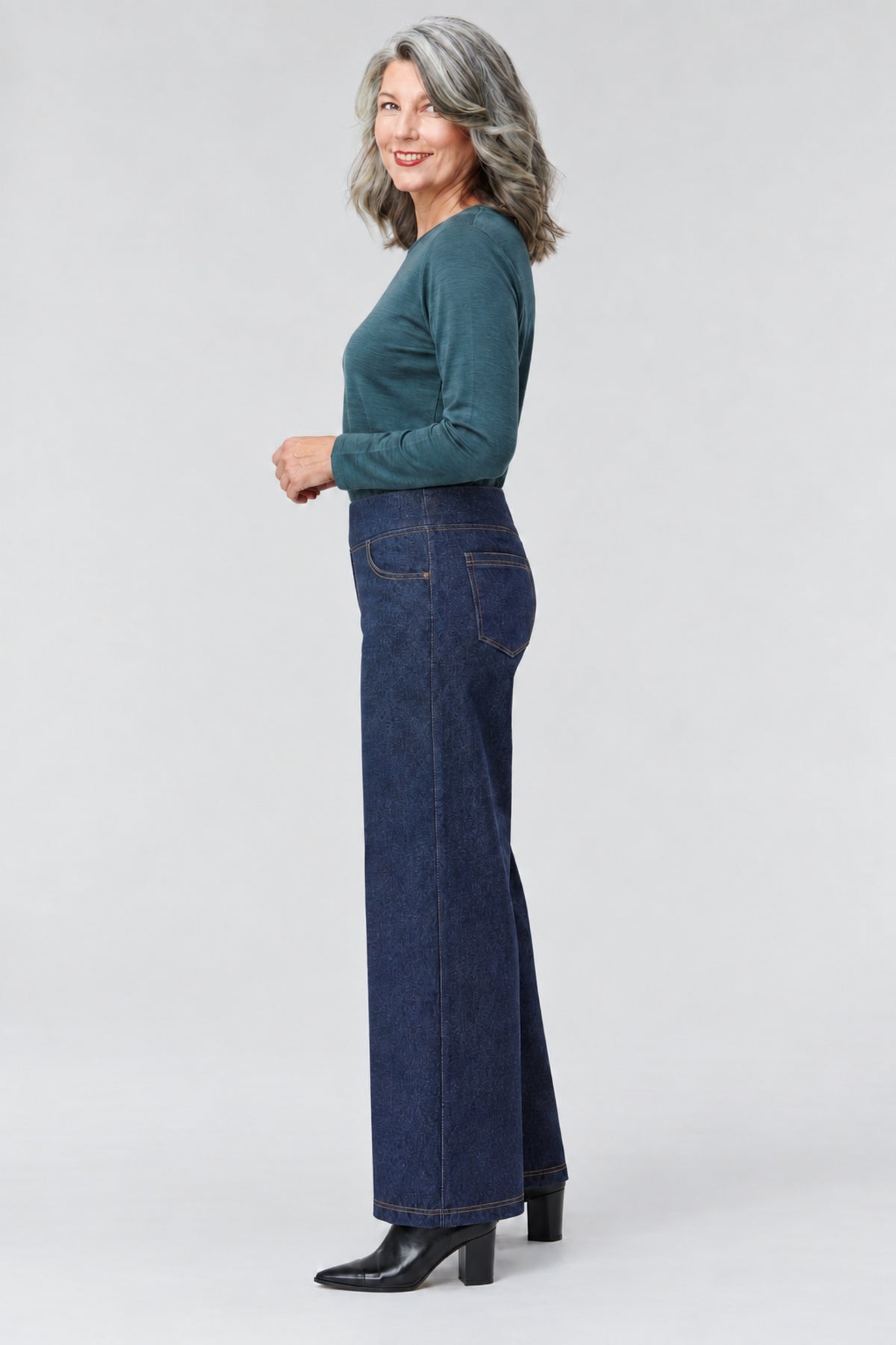 Hanna Ponte Wide-Leg Jeans