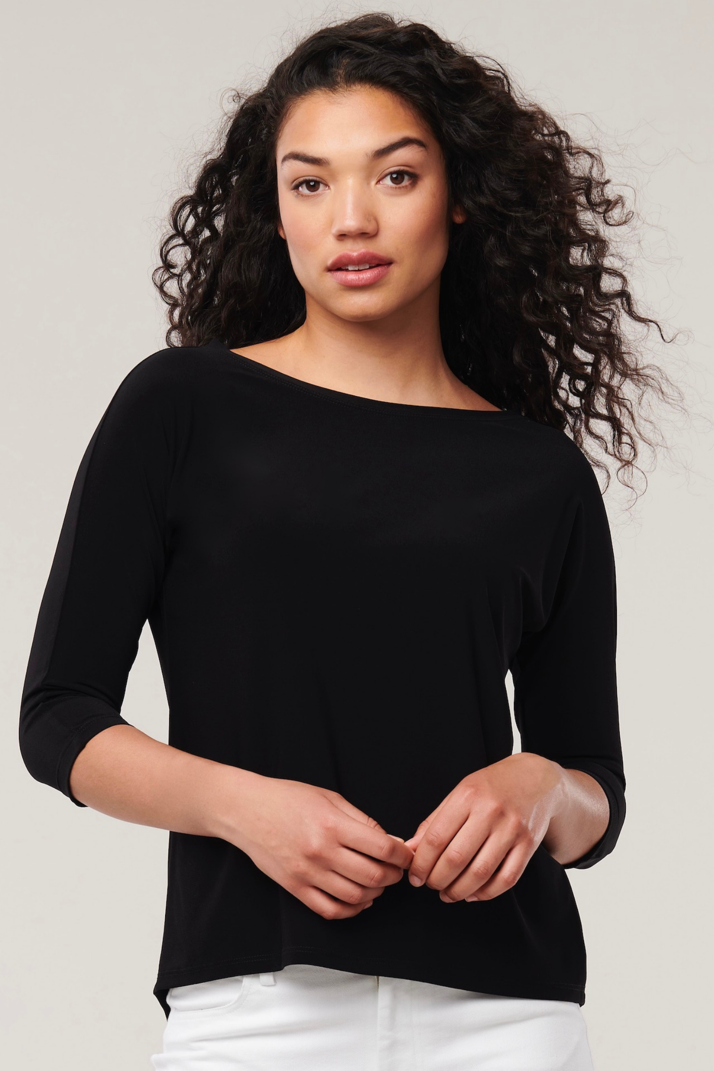 Helene Clarkson Design Sousa wrinkle-free jersey knit top, stylish shirt with smooth fabric and comfortable fit.