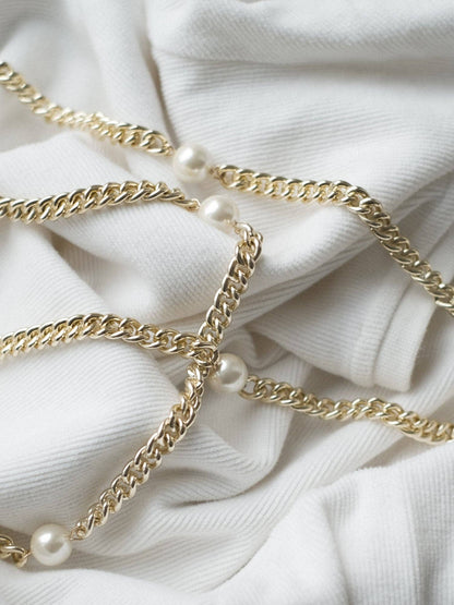 Liv Mobile Phone Crossbody Chain