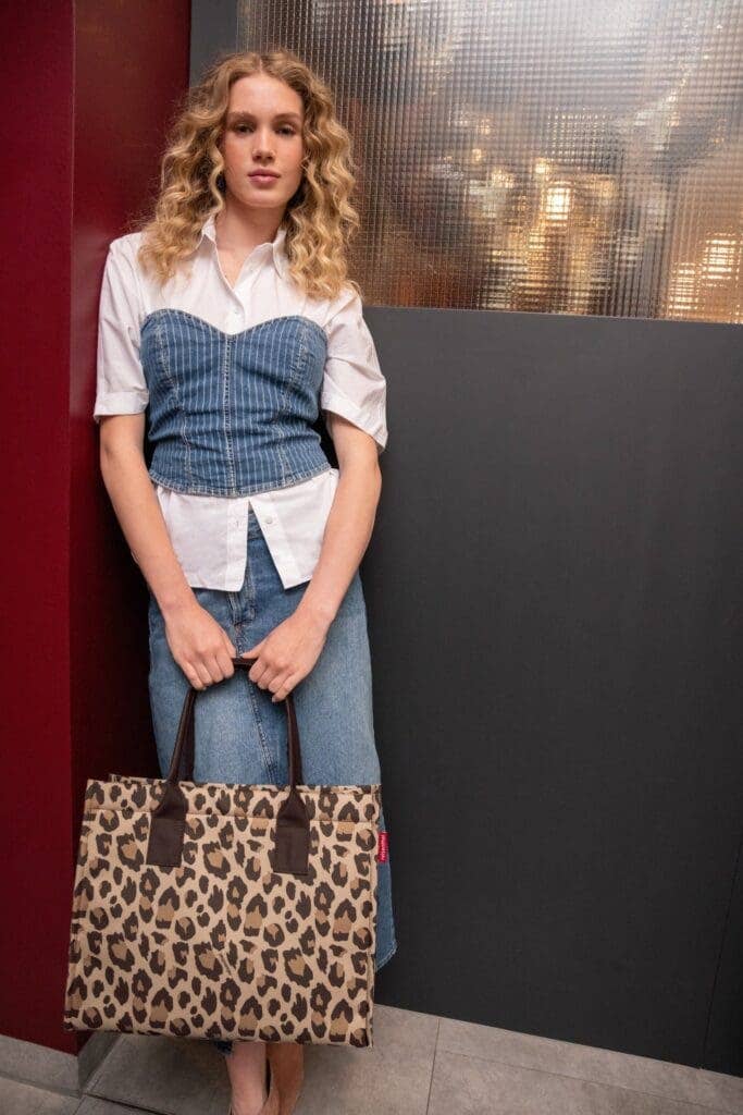 Reisenthel Daily Shopper Leo-Macchiato - Helene Clarkson Design